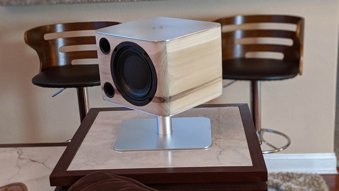 _Custom-Denova-Volt-6_aluminum-stand.jpg
